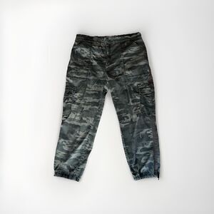 Sanctuary women's camouflage cargo jogger pants Size XL Social Standard